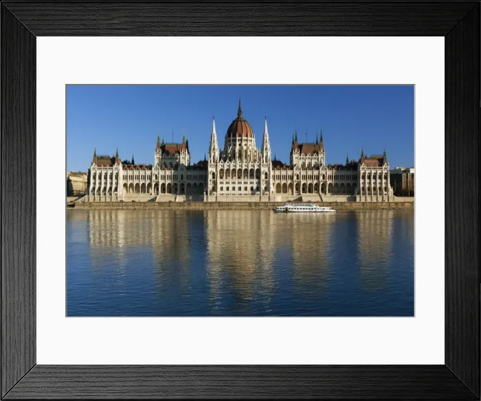 Framed Print : The Parliament (Orszaghaz) across River Danube at sunset, UNESCO World Heritage Site, Budapest, Hungary, Europe Framed Print : The Parliament (Orszaghaz) across River Danube at sunset, UNESCO World Heritage Site, Budapest, Hungary, Europe
