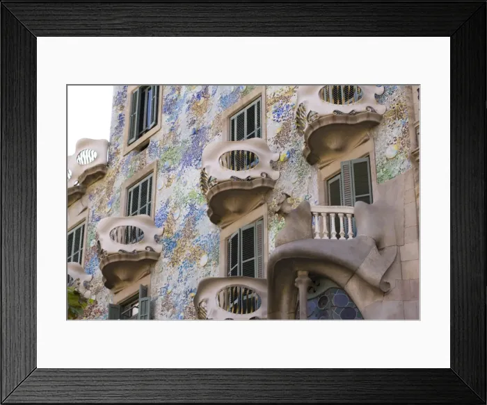Framed Print : Facade of Casa Batlo, UNESCO World Heritage Site, Barcelona, Catalonia, Spain, Europe Framed Print : Facade of Casa Batlo, UNESCO World Heritage Site, Barcelona, Catalonia, Spain, Europe