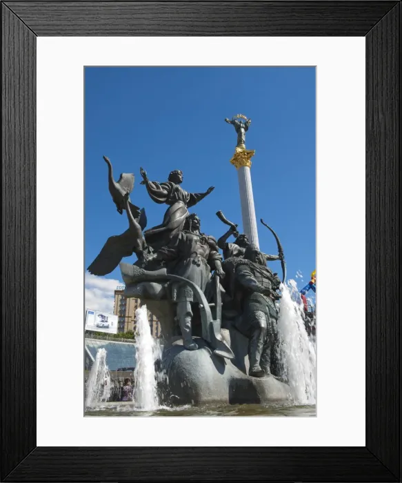 Framed Print : Monument to the founders of Kiev, Independence Square, Kiev, Ukraine, Europe Framed Print : Monument to the founders of Kiev, Independence Square, Kiev, Ukraine, Europe