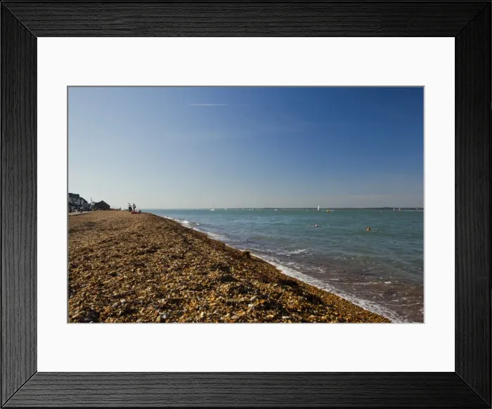 Framed Print : Cowes Beach, Isle of Wight, England, United Kingdom, Europe Framed Print : Cowes Beach, Isle of Wight, England, United Kingdom, Europe