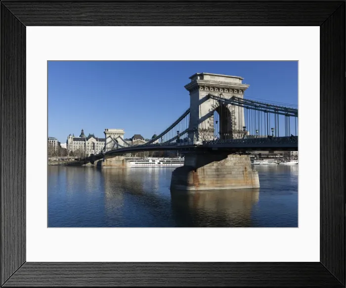 Framed Print : Chain Bridge and Danube River, UNESCO World Heritage Site, Budapest, Hungary, Europe Framed Print : Chain Bridge and Danube River, UNESCO World Heritage Site, Budapest, Hungary, Europe