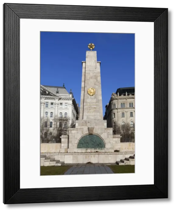 Framed Print : Soviet obelisk commemorating liberation of city by Red Army in 1945, Liberty Square, Budapest, Hungary, Europe Framed Print : Soviet obelisk commemorating liberation of city by Red Army in 1945, Liberty Square, Budapest, Hungary, Europe