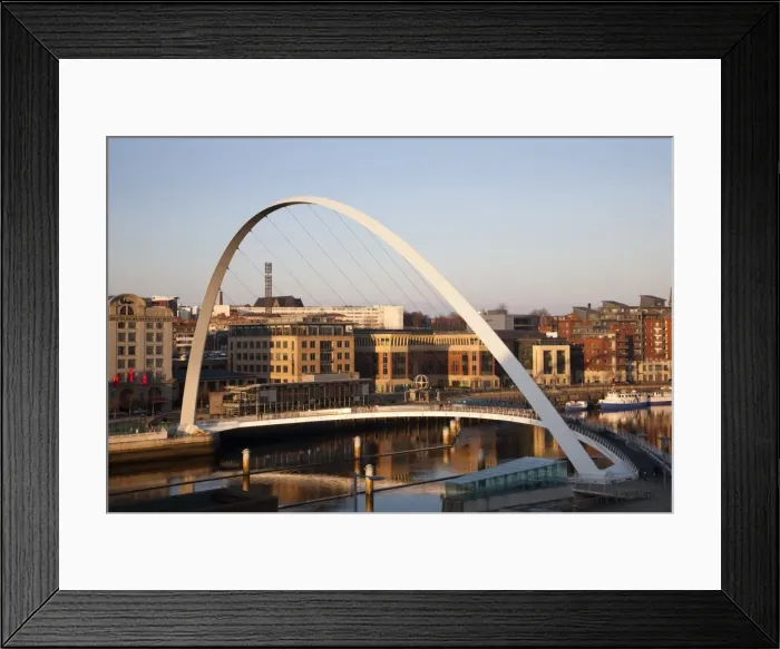 Framed Print : Gateshead Millennium Bridge, Newcastle, Gateshead, Tyne and Wear, England, United Kingdom, Europe Framed Print : Gateshead Millennium Bridge, Newcastle, Gateshead, Tyne and Wear, England, United Kingdom, Europe