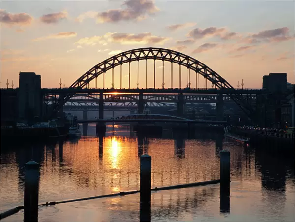 Tyne Bridge at sunset, spanning the River Tyne between Newcastle and Gateshead, Tyne and Wear, England, United Kingdom, Europe