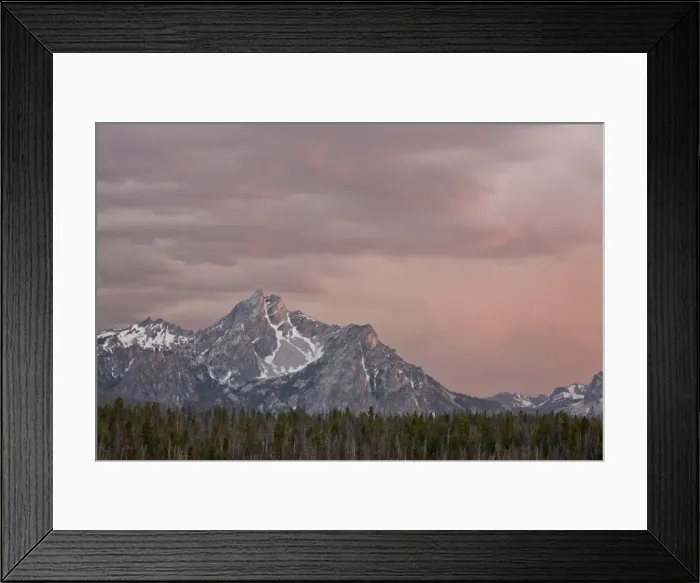 Framed Print : Pink clouds at sunset over The Sawtooth Mountains, Sawtooth National Recreation Area, Idaho, United States of America, North America Framed Print : Pink clouds at sunset over The Sawtooth Mountains, Sawtooth National Recreation Area, Idaho, United States of America, North America