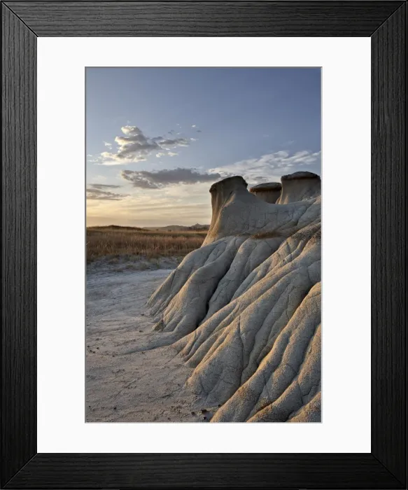 Framed Print : Sunrise in the badlands, Theodore Roosevelt National Park, North Dakota, United States of America, North America Framed Print : Sunrise in the badlands, Theodore Roosevelt National Park, North Dakota, United States of America, North America