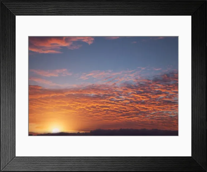 Framed Print : Red sky at sunrise over Atlantic Ocean, view from Miami Beach, Florida, United States of America, North America Framed Print : Red sky at sunrise over Atlantic Ocean, view from Miami Beach, Florida, United States of America, North America