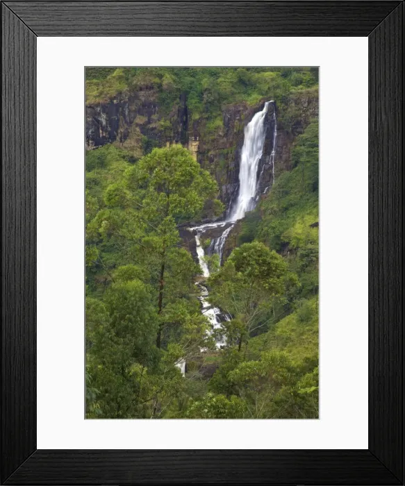 Framed Print : Devon Falls waterfall, Nuwara Eliya District, Sri Lanka, Asia Framed Print : Devon Falls waterfall, Nuwara Eliya District, Sri Lanka, Asia