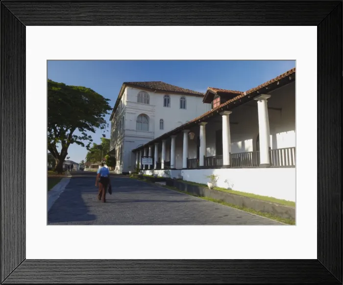 Framed Print : National Museum and Amangalla hotel, Galle, UNESCO World Heritage Site, Southern Province, Sri Lanka, Asia Framed Print : National Museum and Amangalla hotel, Galle, UNESCO World Heritage Site, Southern Province, Sri Lanka, Asia