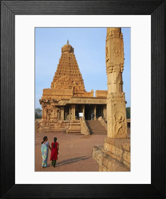 Framed Print : Bridhadishwara temple, UNESCO World Heritage Site, Thanjavur (Tanjore), Tamil Nadu, India, Asia Framed Print : Bridhadishwara temple, UNESCO World Heritage Site, Thanjavur (Tanjore), Tamil Nadu, India, Asia