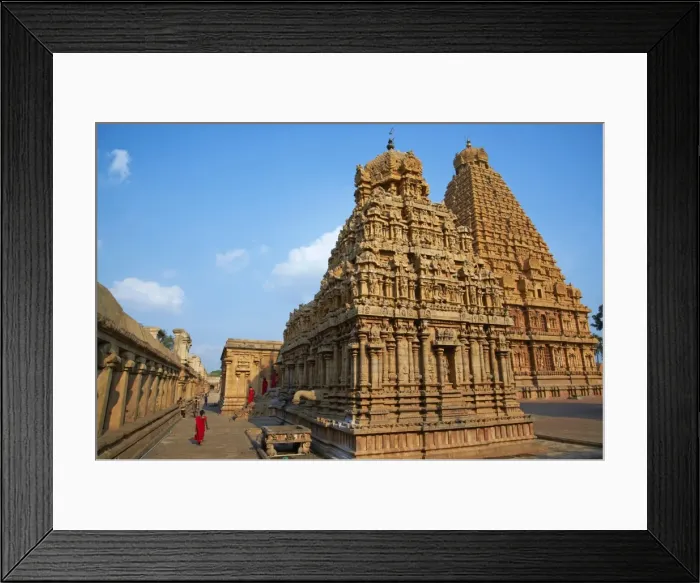 Framed Print : Bridhadishwara temple, UNESCO World Heritage Site, Thanjavur (Tanjore), Tamil Nadu, India, Asia Framed Print : Bridhadishwara temple, UNESCO World Heritage Site, Thanjavur (Tanjore), Tamil Nadu, India, Asia