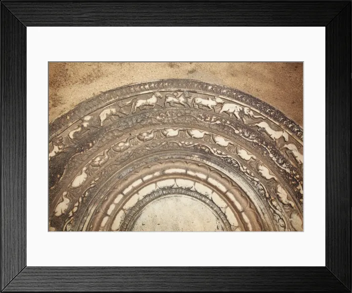 Framed Print : Moonstone at Mahasens Palace, Northern Ruins, Anuradhapura, UNESCO World Heritage Site, North Central Province, Sri Lanka, Asia Framed Print : Moonstone at Mahasens Palace, Northern Ruins, Anuradhapura, UNESCO World Heritage Site, North Central Province, Sri Lanka, Asia