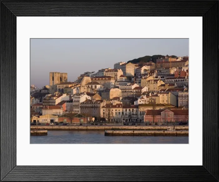 Framed Print : Cathedral and Alfama district at dawn, Lisbon, Portugal, Europe Framed Print : Cathedral and Alfama district at dawn, Lisbon, Portugal, Europe
