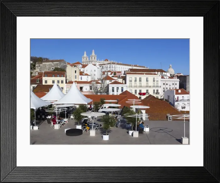 Framed Print : Cafe below Miradouro das Portas do Sol, Alfama, Lisbon, Portugal, Europe