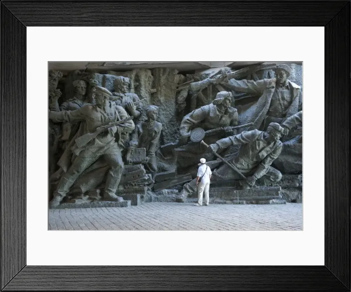 Framed Print : Sculpture, National Museum of the History of the Great Patriotic War 1941-1945, Kiev, Ukraine, Europe