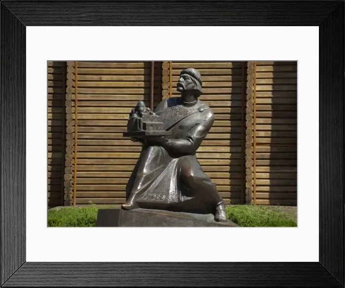 Framed Print : Statue of Yaroslav The Wise at The Golden Gate, Kiev, Ukraine, Europe Framed Print : Statue of Yaroslav The Wise at The Golden Gate, Kiev, Ukraine, Europe