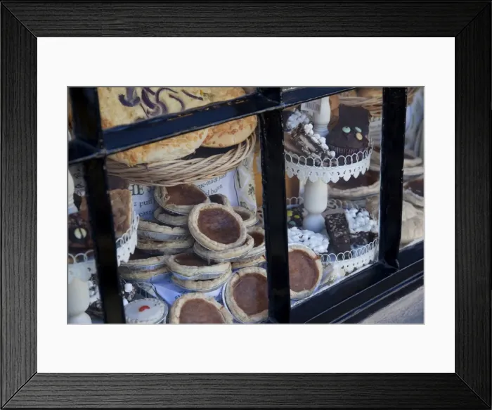 Framed Print : Bakewell Pudding Shop window, Bakewell, Derbyshire, England, United Kingdom, Europe Framed Print : Bakewell Pudding Shop window, Bakewell, Derbyshire, England, United Kingdom, Europe