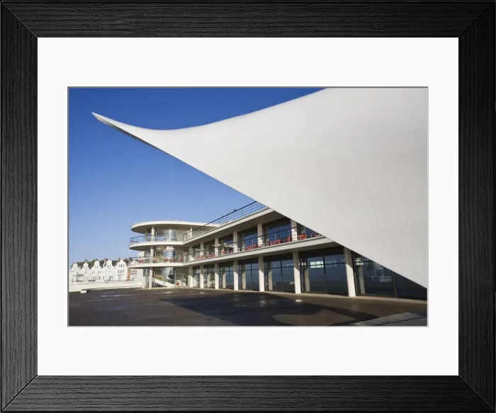 Framed Print : De la Warr Pavilion, Bexhill-on-Sea, East Sussex, England, United Kingdom, Europe Framed Print : De la Warr Pavilion, Bexhill-on-Sea, East Sussex, England, United Kingdom, Europe