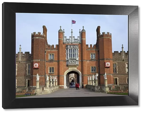 Great Gatehouse, Hampton Court Palace, Greater London, England, United Kingdom, Europe