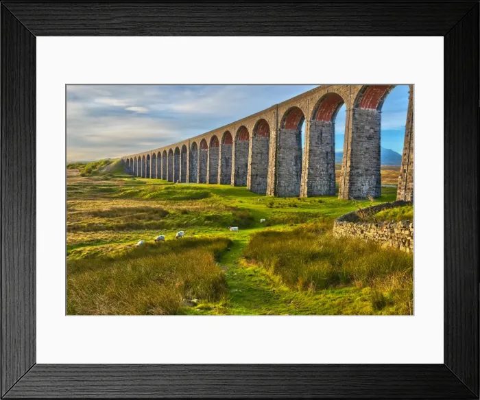 Framed Print : Pen-y-ghent and Ribblehead Viaduct on Settle to Carlisle Railway, Yorkshire Dales National Park, North Yorkshire, England, UK Framed Print : Pen-y-ghent and Ribblehead Viaduct on Settle to Carlisle Railway, Yorkshire Dales National Park, North Yorkshire, England, UK