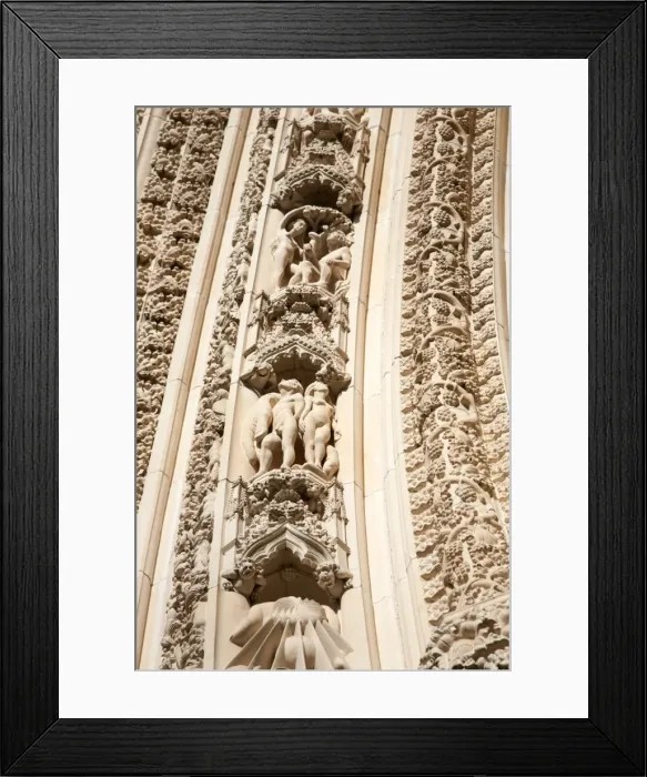 Framed Print : Carving details over the West Door at York Minster, York, Yorkshire, England Framed Print : Carving details over the West Door at York Minster, York, Yorkshire, England