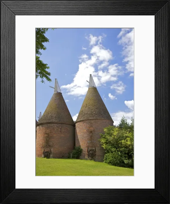 Framed Print : Oast houses (hop kilns) designed for kilning (drying) hops, Sissinghurst, Kent, England, United Kingdom, Europe Framed Print : Oast houses (hop kilns) designed for kilning (drying) hops, Sissinghurst, Kent, England, United Kingdom, Europe