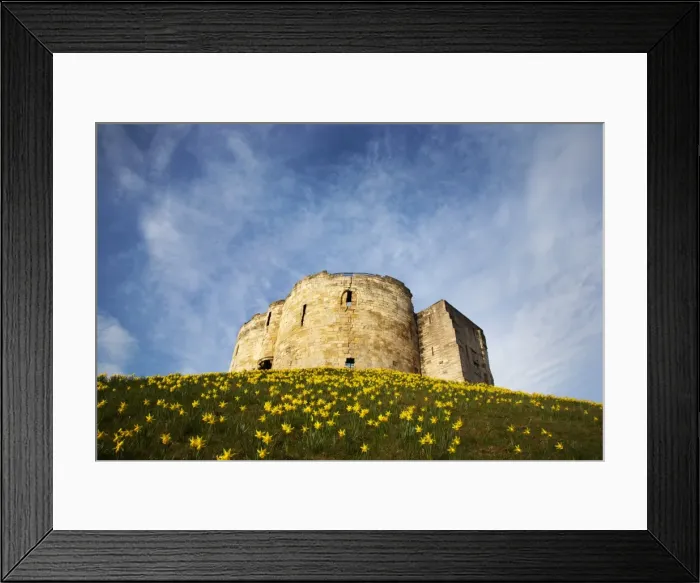 Framed Print : Cliffords Tower, York, Yorkshire, England Framed Print : Cliffords Tower, York, Yorkshire, England