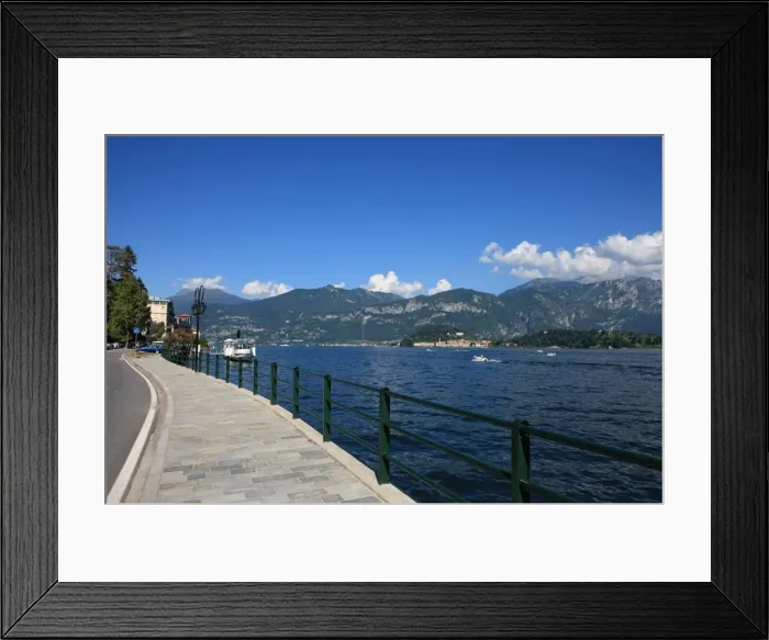 Framed Print : Sidewalk along Como Lake, Lombardy, Italian Lakes, Italy, Europe Framed Print : Sidewalk along Como Lake, Lombardy, Italian Lakes, Italy, Europe