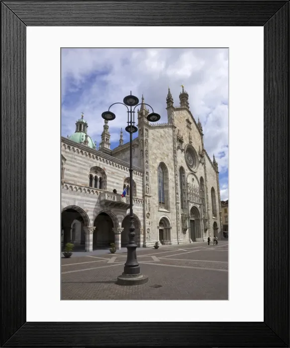 Framed Print : Exterior view of Cathedral in Como town centre, Lake Como, Lombardy, Italian Lakes, Italy, Europe Framed Print : Exterior view of Cathedral in Como town centre, Lake Como, Lombardy, Italian Lakes, Italy, Europe