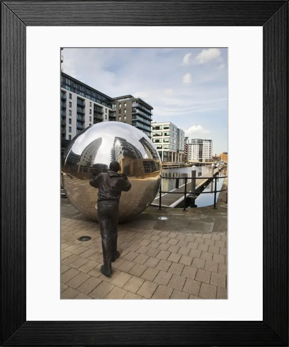 Framed Print : Modern sculpture at Clarence Dock, Leeds, West Yorkshire, Yorkshire, England, United Kingdom, Europe Framed Print : Modern sculpture at Clarence Dock, Leeds, West Yorkshire, Yorkshire, England, United Kingdom, Europe
