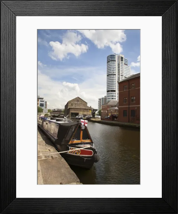 Framed Print : Narrowboat at Granary Wharf, Leeds, West Yorkshire, Yorkshire, England, United Kingdom, Europe Framed Print : Narrowboat at Granary Wharf, Leeds, West Yorkshire, Yorkshire, England, United Kingdom, Europe