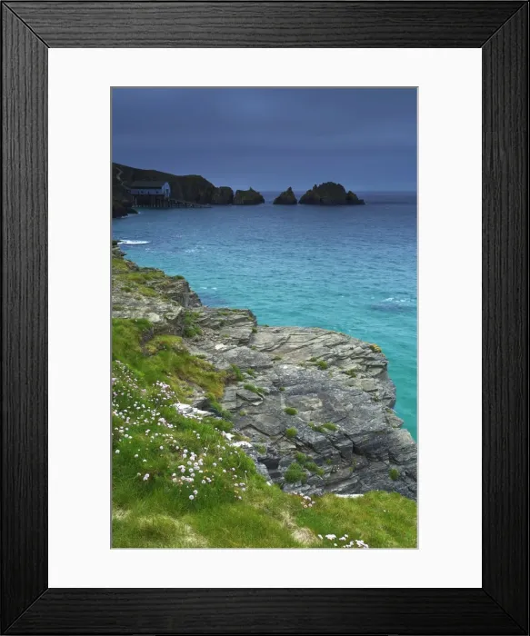 Framed Print : Mother Iveys Bay, Padstow, Cornwall, England, United Kingdom, Europe Framed Print : Mother Iveys Bay, Padstow, Cornwall, England, United Kingdom, Europe