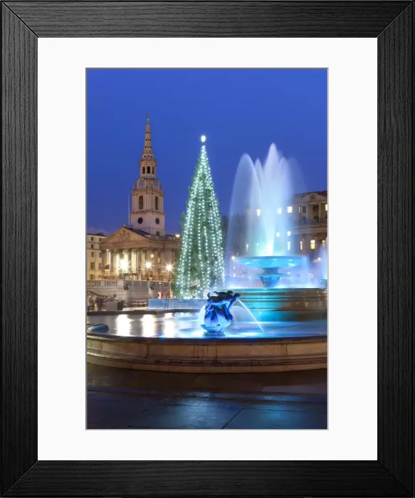 Framed Print : Trafalgar Square at Christmas, London, England, United Kingdom, Europe Framed Print : Trafalgar Square at Christmas, London, England, United Kingdom, Europe