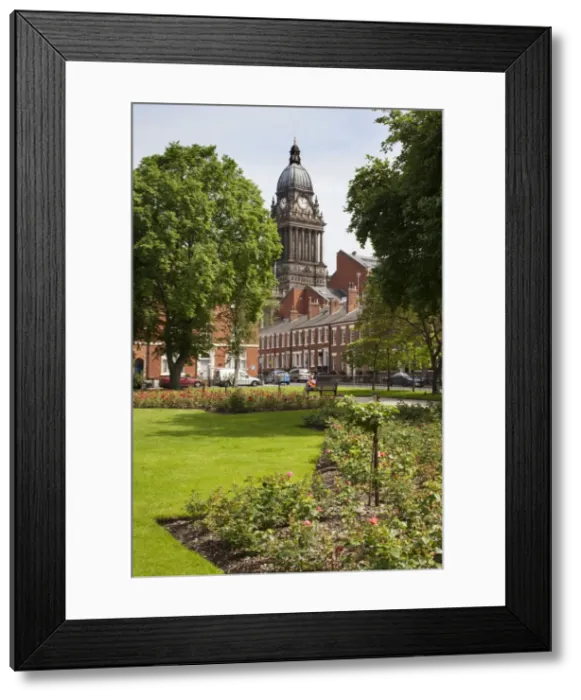 Framed Print : Leeds Town Hall from Park Square, Leeds, West Yorkshire, Yorkshire, England, United Kingdom, Europe Framed Print : Leeds Town Hall from Park Square, Leeds, West Yorkshire, Yorkshire, England, United Kingdom, Europe