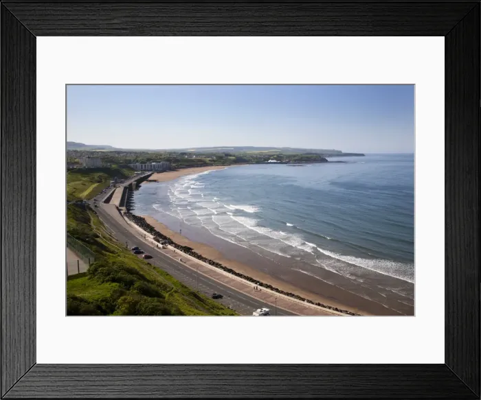 Framed Print : Tide coming in at North Sands, Scarborough, North Yorkshire, Yorkshire, England, United Kingdom, Europe Framed Print : Tide coming in at North Sands, Scarborough, North Yorkshire, Yorkshire, England, United Kingdom, Europe