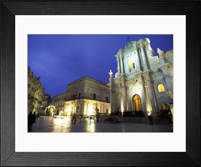 Framed Print : Duomo Square at dusk, Ortygia, Siracusa, Sicily, Italy, Europe Framed Print : Duomo Square at dusk, Ortygia, Siracusa, Sicily, Italy, Europe