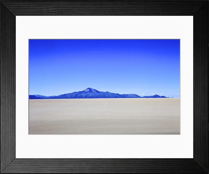 Framed Print : Salar de Uyuni salt flats and the Andes mountains in the distance, Bolivia, South America Framed Print : Salar de Uyuni salt flats and the Andes mountains in the distance, Bolivia, South America