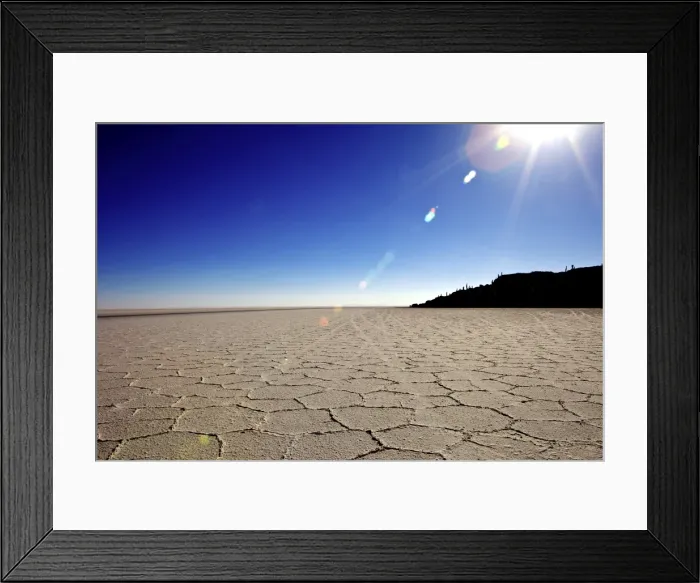Framed Print : Isla de los Pescadores and salt flats, Salar de Uyuni, Southwest Highlands, Bolivia, South America Framed Print : Isla de los Pescadores and salt flats, Salar de Uyuni, Southwest Highlands, Bolivia, South America