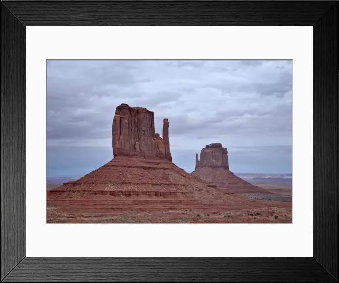 Framed Print : The Mittens, Monument Valley Navajo Tribal Park, Arizona, United States of America, North America Framed Print : The Mittens, Monument Valley Navajo Tribal Park, Arizona, United States of America, North America