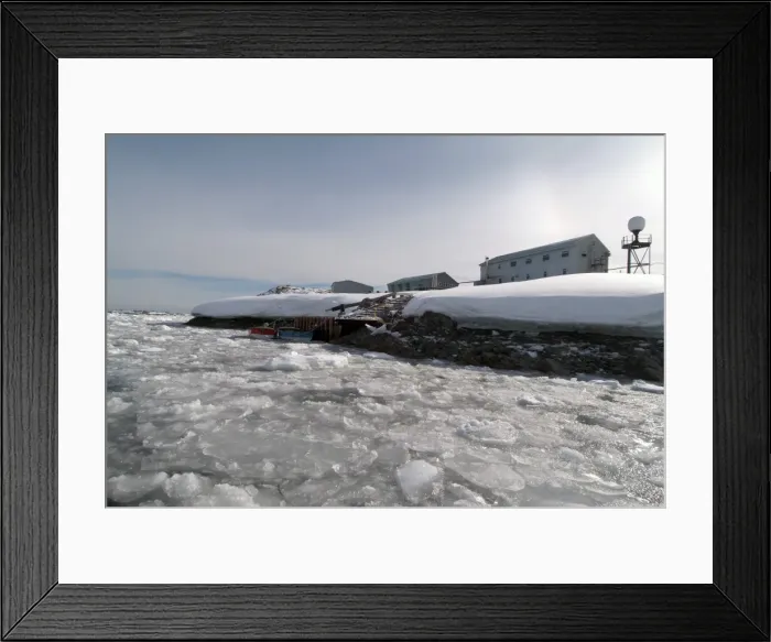 Framed Print : Ukrainian weather outpost, Vernadsky Station, Antarctica, Polar Regions Framed Print : Ukrainian weather outpost, Vernadsky Station, Antarctica, Polar Regions
