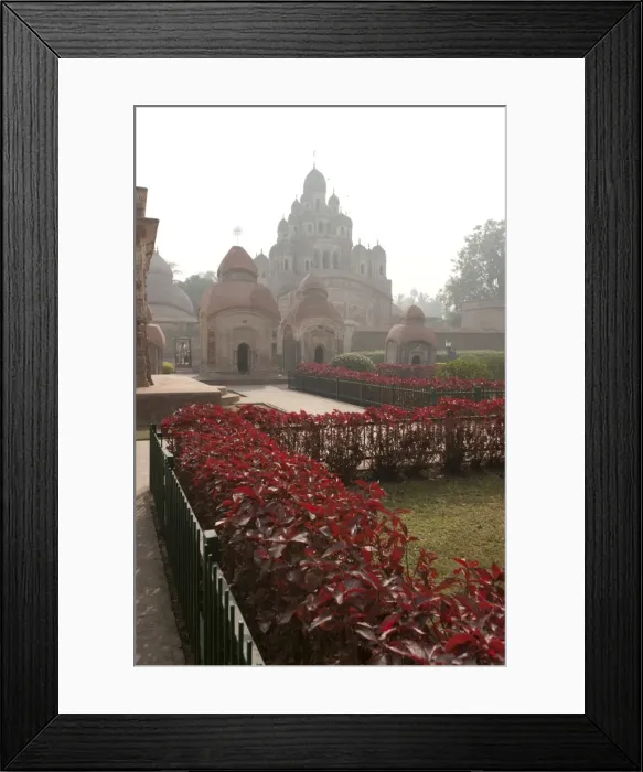 Framed Print : Gardens around Siddheswari Kalibari, dominating the terracotta temple complex, Kalna, West Bengal, India, Asia Framed Print : Gardens around Siddheswari Kalibari, dominating the terracotta temple complex, Kalna, West Bengal, India, Asia