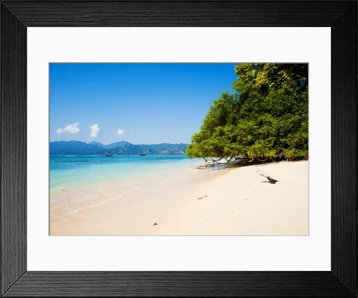 Framed Print : Traditional Indonesian boat off Gili Meno beach, Gili Islands, Indonesia, Southeast Asia, Asia Framed Print : Traditional Indonesian boat off Gili Meno beach, Gili Islands, Indonesia, Southeast Asia, Asia