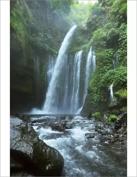 Air Terjun Tiu Kelep waterfall, Senaru, Lombok, Indonesia, Southeast Asia, Asia