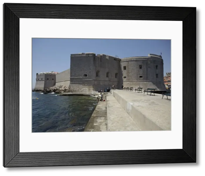 Framed Print : The walled city of Dubrovnik, UNESCO World Heritage Site, Croatia, Europe Framed Print : The walled city of Dubrovnik, UNESCO World Heritage Site, Croatia, Europe