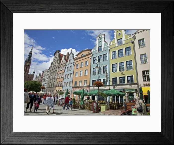 Framed Print : Colourful building facades on Long Market (Dlugi Targ) showing the Town Hall, Gdansk, Pomerania, Poland, Europe Framed Print : Colourful building facades on Long Market (Dlugi Targ) showing the Town Hall, Gdansk, Pomerania, Poland, Europe
