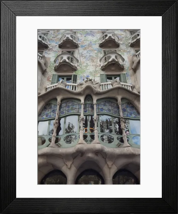 Framed Print : Facade of Casa Batllo by Gaudi, UNESCO World Heritage Site, Passeig de Gracia, Barcelona, Catalunya (Catalonia) (Cataluna), Spain, Europe Framed Print : Facade of Casa Batllo by Gaudi, UNESCO World Heritage Site, Passeig de Gracia, Barcelona, Catalunya (Catalonia) (Cataluna), Spain, Europe