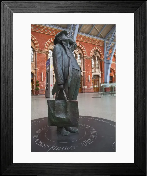Framed Print : The statue of Sir John Betjeman at St. Pancras International station in London, England, United Kingdom, Europe Framed Print : The statue of Sir John Betjeman at St. Pancras International station in London, England, United Kingdom, Europe