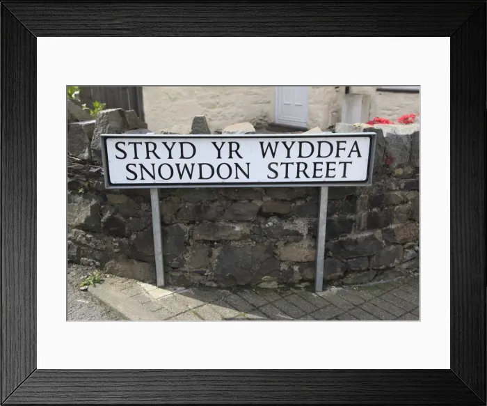 Framed Print : Snowndon Street, Town Center, Llanberis, Gwynedd, Snowdonia, North Wales, Wales, United Kingdom, Europe Framed Print : Snowndon Street, Town Center, Llanberis, Gwynedd, Snowdonia, North Wales, Wales, United Kingdom, Europe