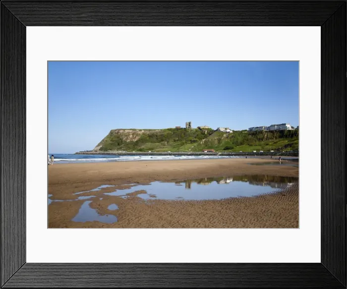 Framed Print : Castle Hill from North Sands, Scarborough, North Yorkshire, Yorkshire, England, United Kingdom, Europe Framed Print : Castle Hill from North Sands, Scarborough, North Yorkshire, Yorkshire, England, United Kingdom, Europe