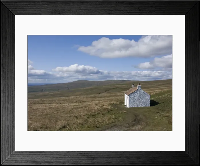 Framed Print : A bothy on the upper slopes of the North Pennines, Cumbria, England, United Kingdom, Europe Framed Print : A bothy on the upper slopes of the North Pennines, Cumbria, England, United Kingdom, Europe